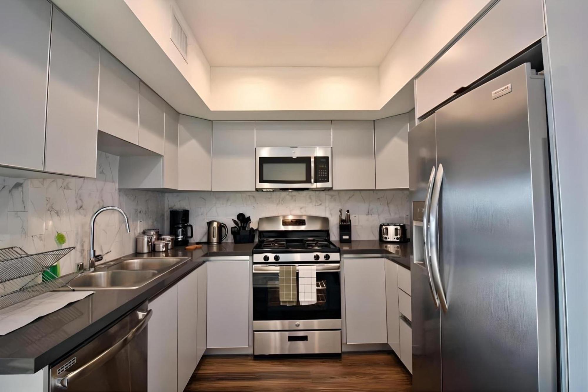 Los Angeles Premium Suites With Free Parking Екстер'єр фото